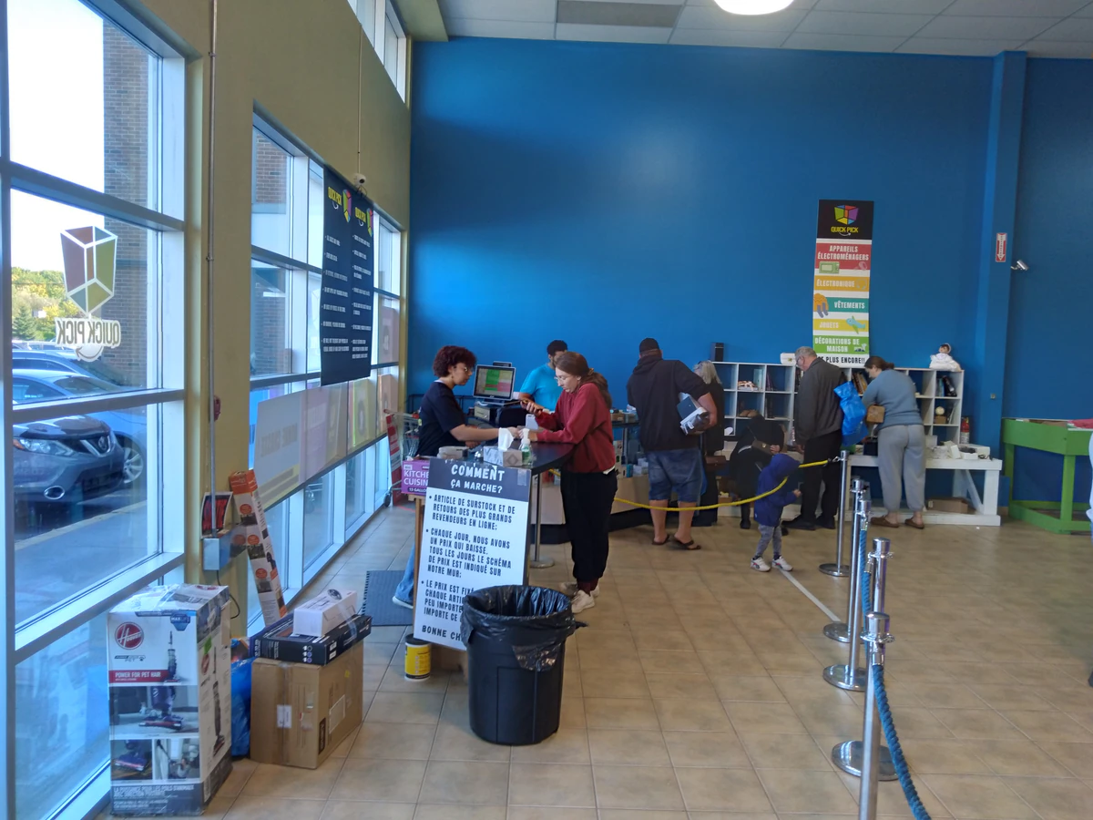 QP Gatineau bin store in Unknown, Quebec — a Canadian liquidation store with daily price drops.
