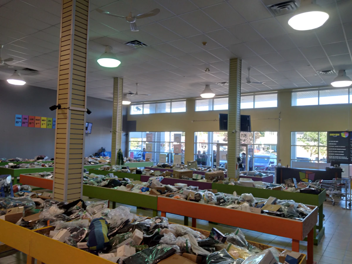 QP Gatineau bin store in Unknown, Quebec — a Canadian liquidation store with daily price drops.