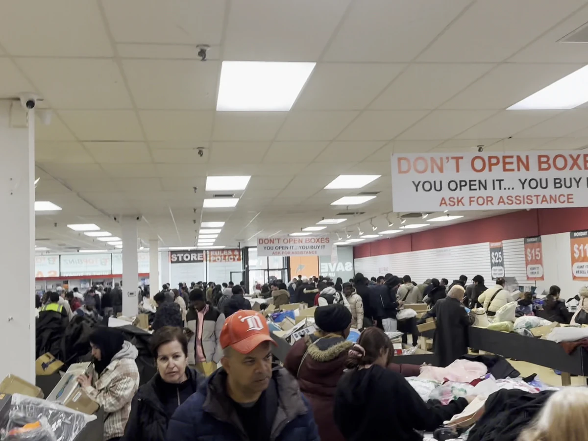 Top Binz Co Mississauga bin store in Unknown, Ontario — a Canadian liquidation store with daily price drops.
