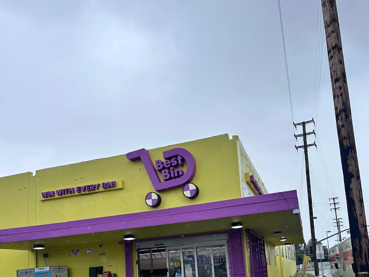 Best Bin bin store in North Hollywood, CA — a liquidation store with daily price drops.