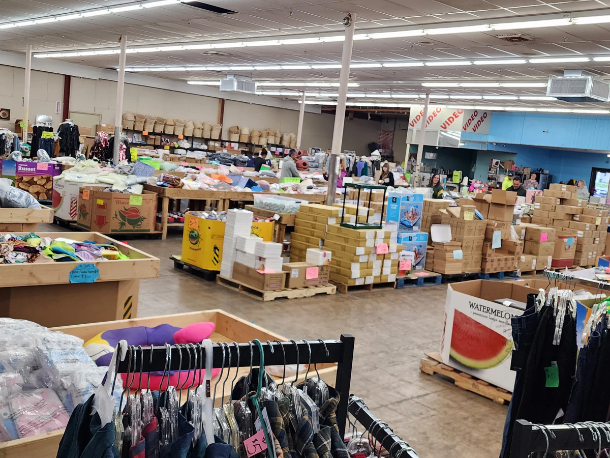 Cheap Charlie’s Bargain Bins - High quality discount store in kimberly and green bay, wisconsin.