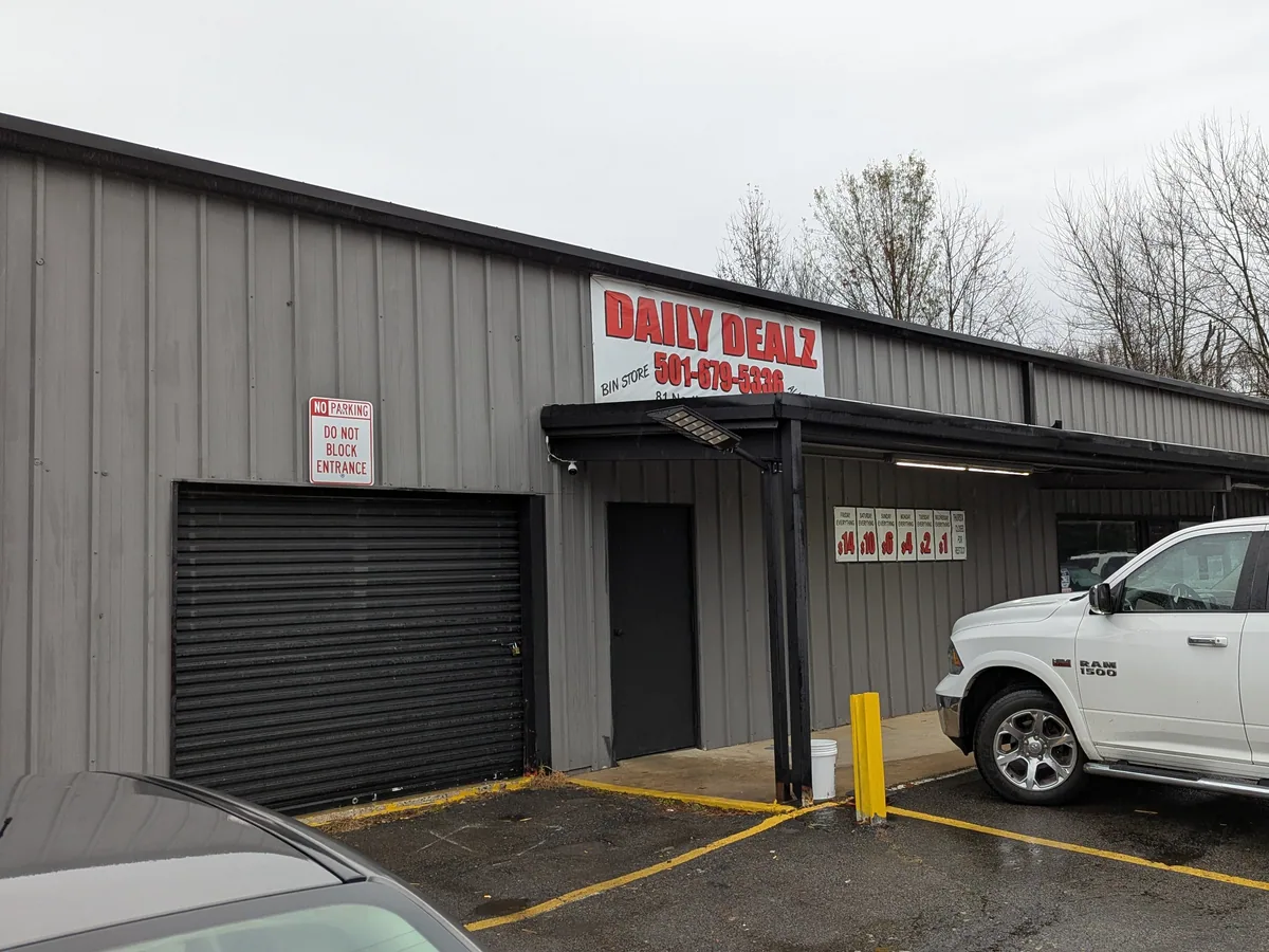 Daily Dealz bin store in Greenbrier, AR — a liquidation store with daily price drops.