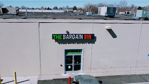 The Bargain Bin interior merchandise display - discount store in farmington, new mexico.